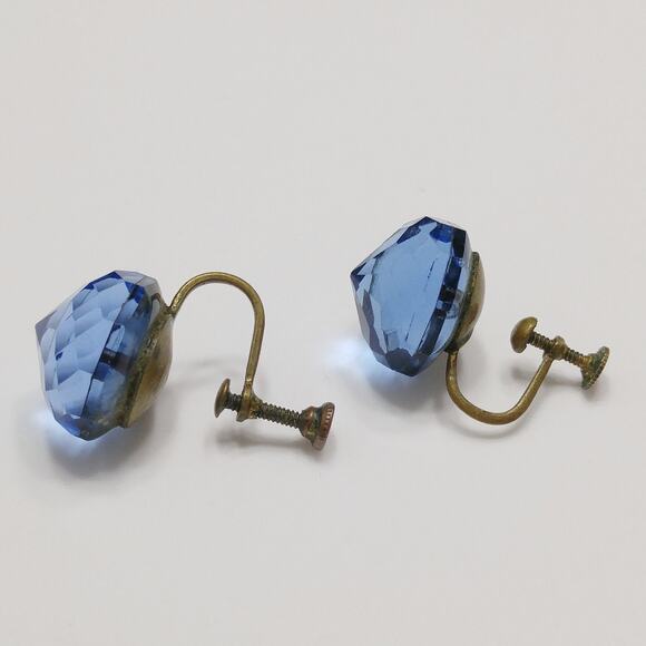 Vintage Blue Crystal Seamed Glass Earrings, Screw Backs, 1940s Jewelry - Picture 9 of 10